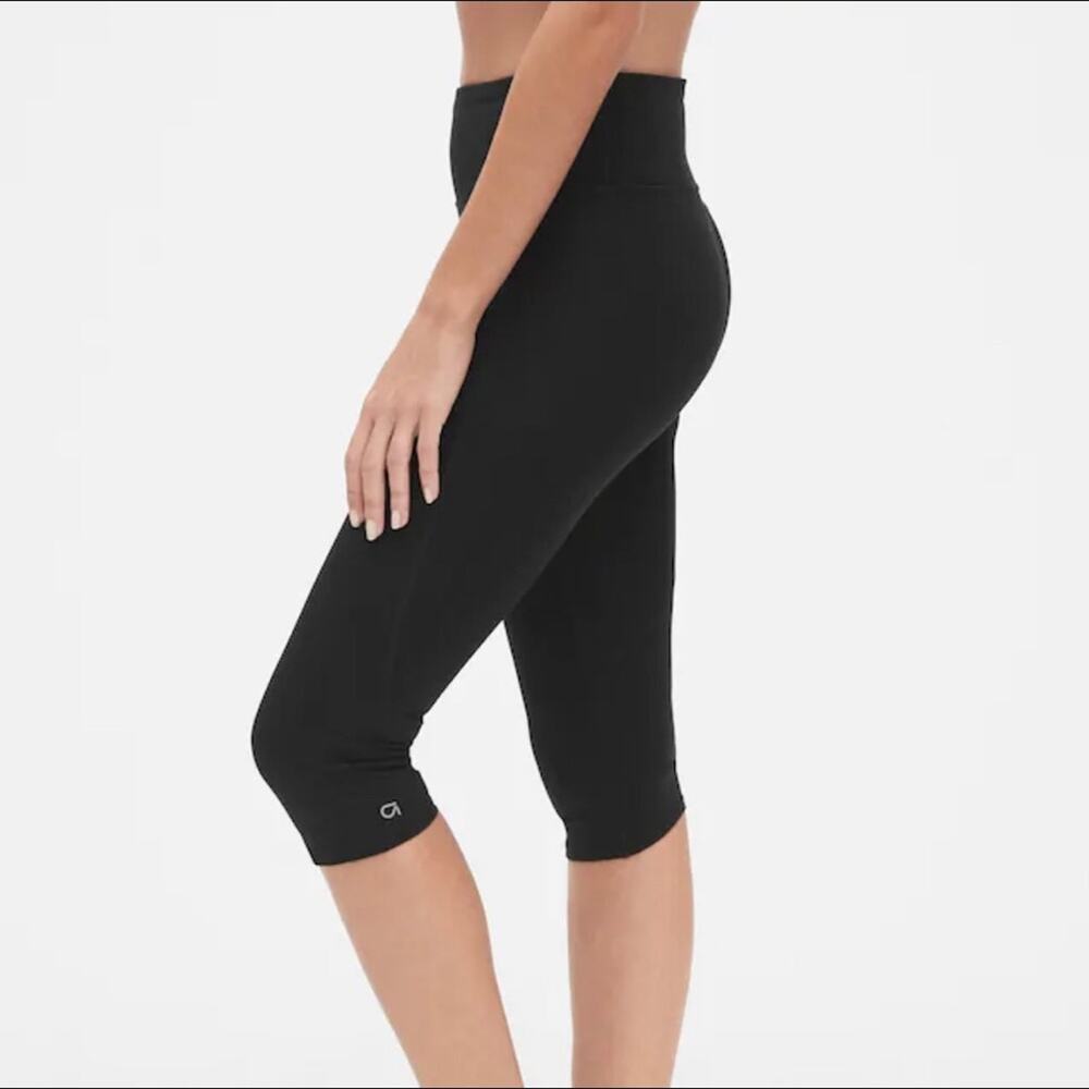 Gapfit Cropped Gfast Black Capri’s XS